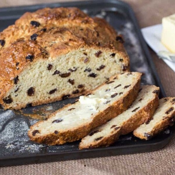 Fruit Soda Bread - a brilliantly simple breakfast bread requiring no yeast, no kneading and no proving. Ready in an hour!